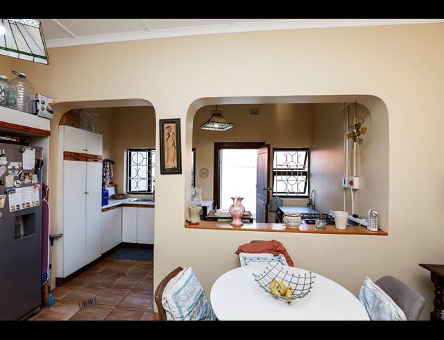 3 BEDROOM FREEHOLD FOR SALE IN GLENWOOD